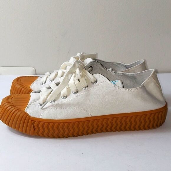 Rare Disney Monsters University Canvas Biscuit Sneakers Sz 8.5 - Picture 9 of 16